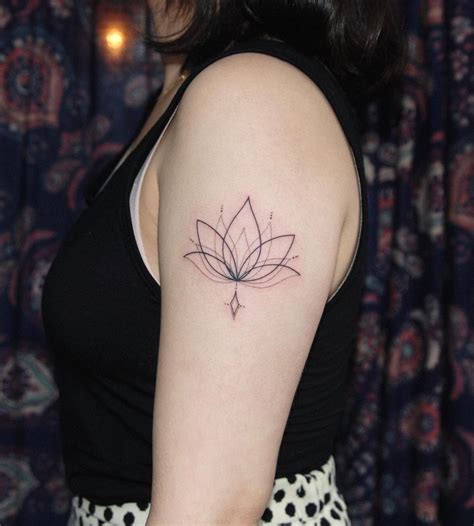 flor de lotus tattoo